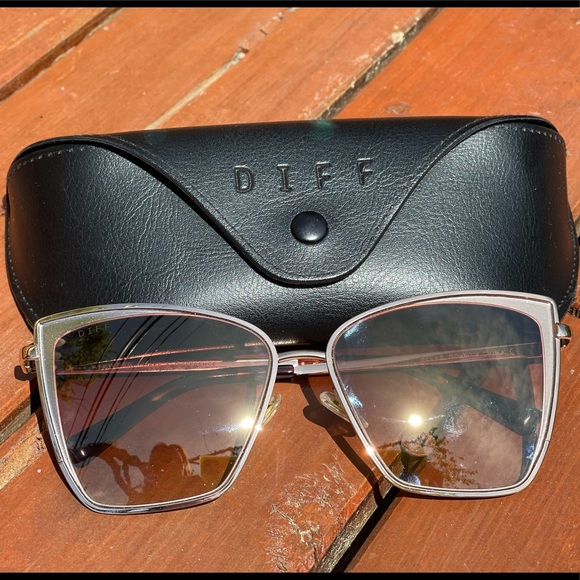 Diff Sunglasses, barely worn! Great condition! - Picture 6 of 7